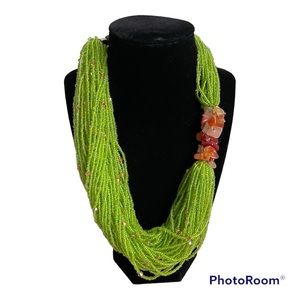 Talk about mucho beading!!! This necklace wants to be seen ❤️.